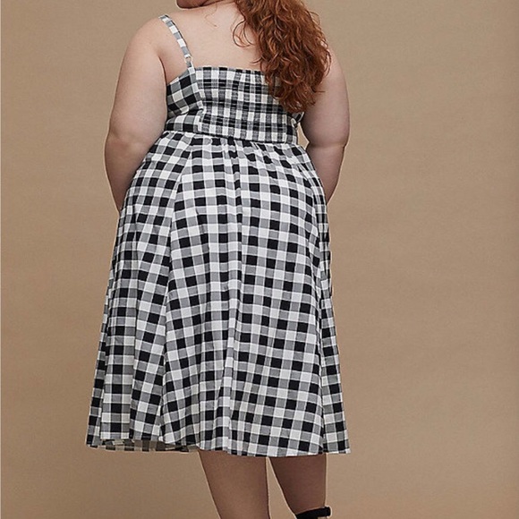 🖤 RETRO CHIC by TORRID gingham dress! - Picture 3 of 9